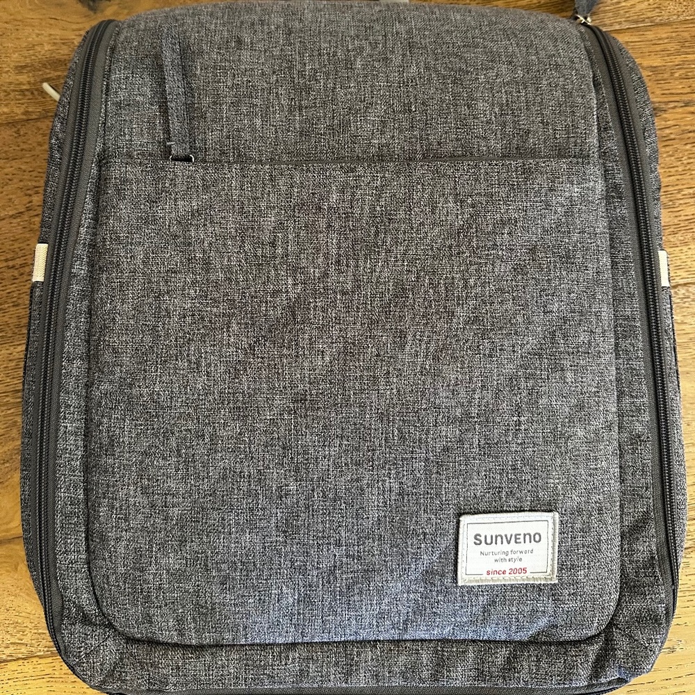 BNWT Sunveno Baby Portable Travel Bassinet